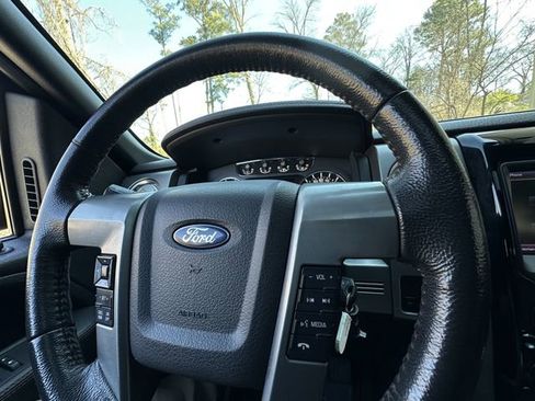 Used 2013 Ford F150 Limited image 23