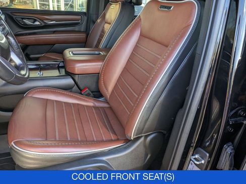 Used 2023 GMC Yukon Denali Ultimate image 16