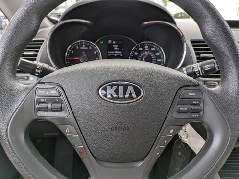 Certified 2018 Kia Forte LX w/ LX Popular Package image 19