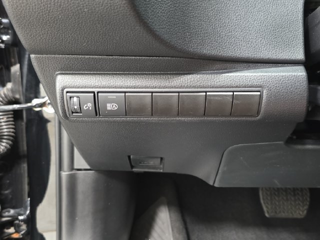 Certified 2025 Toyota Corolla LE FWD image 23