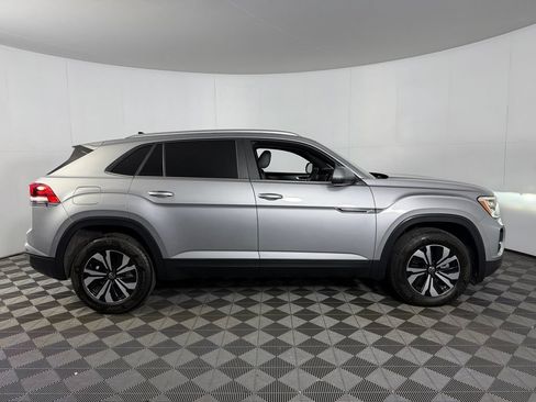 Used 2024 Volkswagen Atlas Cross Sport SE AWD/4WD image 6
