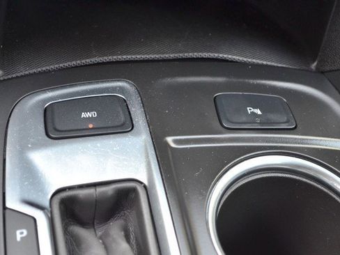 Used 2024 Chevrolet Equinox LT image 28