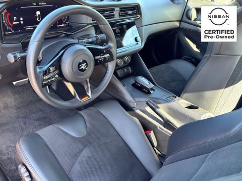 Certified 2025 Nissan Z Performance w/ Floor Mat Package image 19