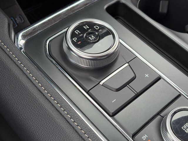 Used 2024 Ford Expedition Max XL AWD/4WD image 29