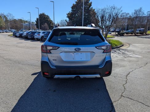 Used 2023 Subaru Outback Limited image 6