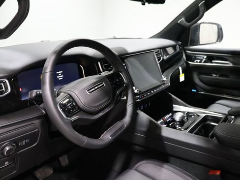 New 2026 Jeep Grand Wagoneer L Summit w/ Rear Seat Video Group I AWD/4WD image 21
