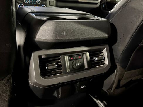 Used 2023 Ford F250 Lariat w/ Chrome Package image 28