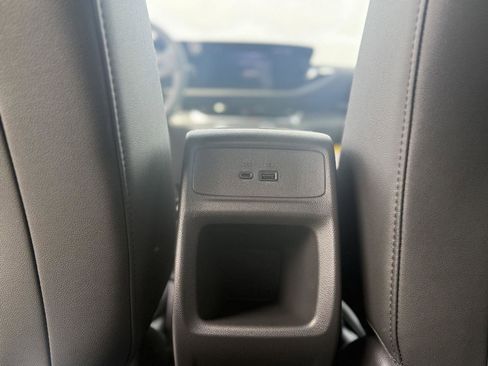 New 2025 Buick Envista Preferred image 9