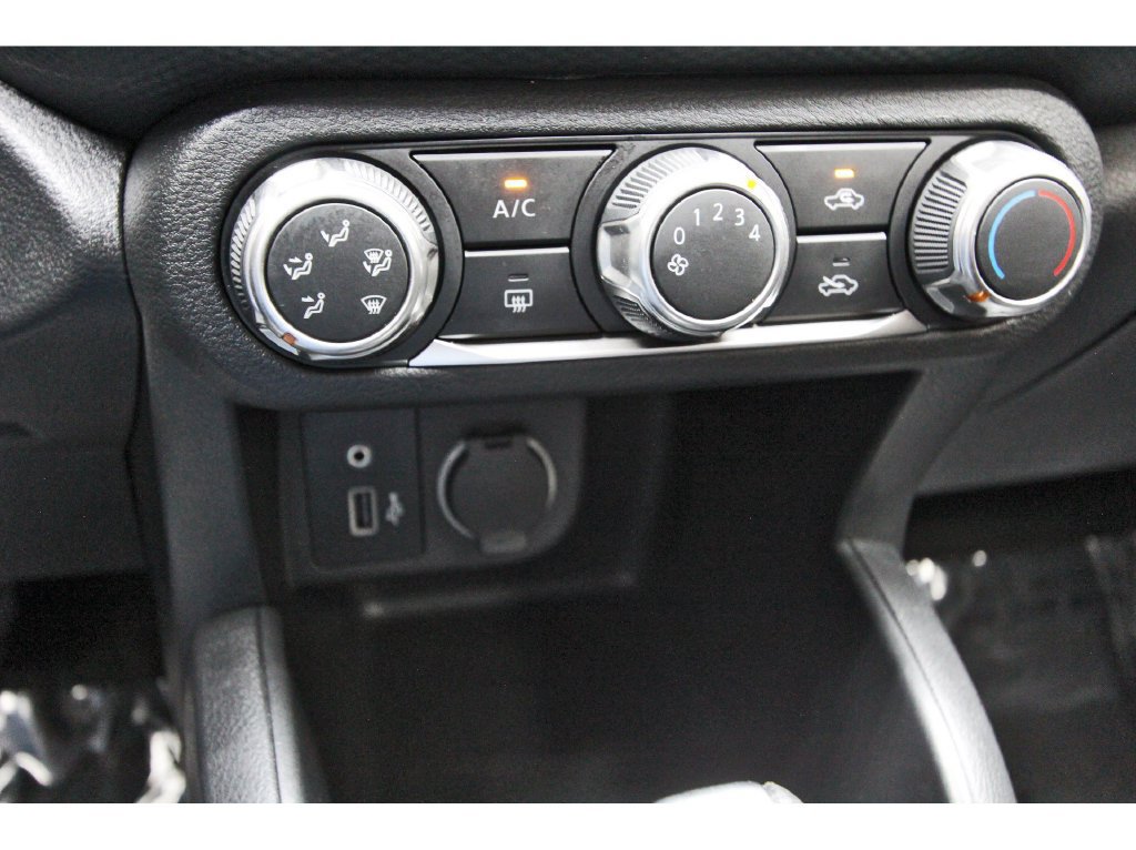 Certified 2025 Nissan Kicks Play S FWD image 26