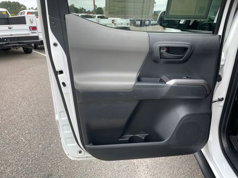 Used 2023 Toyota Tacoma SR5 w/ Technology Package image 20