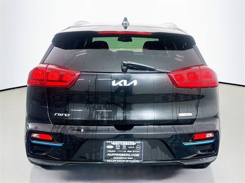Used 2022 Kia Niro EX w/ Cold Weather Package image 6