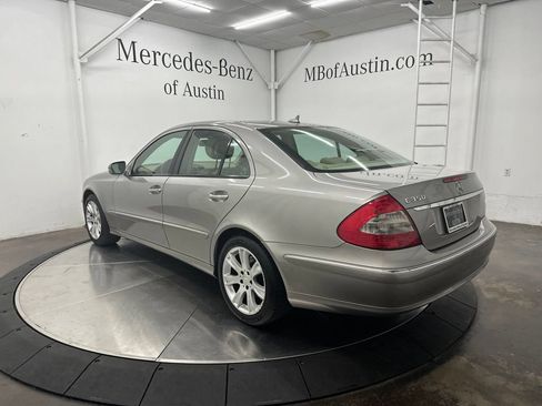 Used 2009 Mercedes-Benz E 350 Sedan image 5