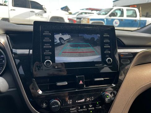 Used 2022 Toyota Camry LE image 15