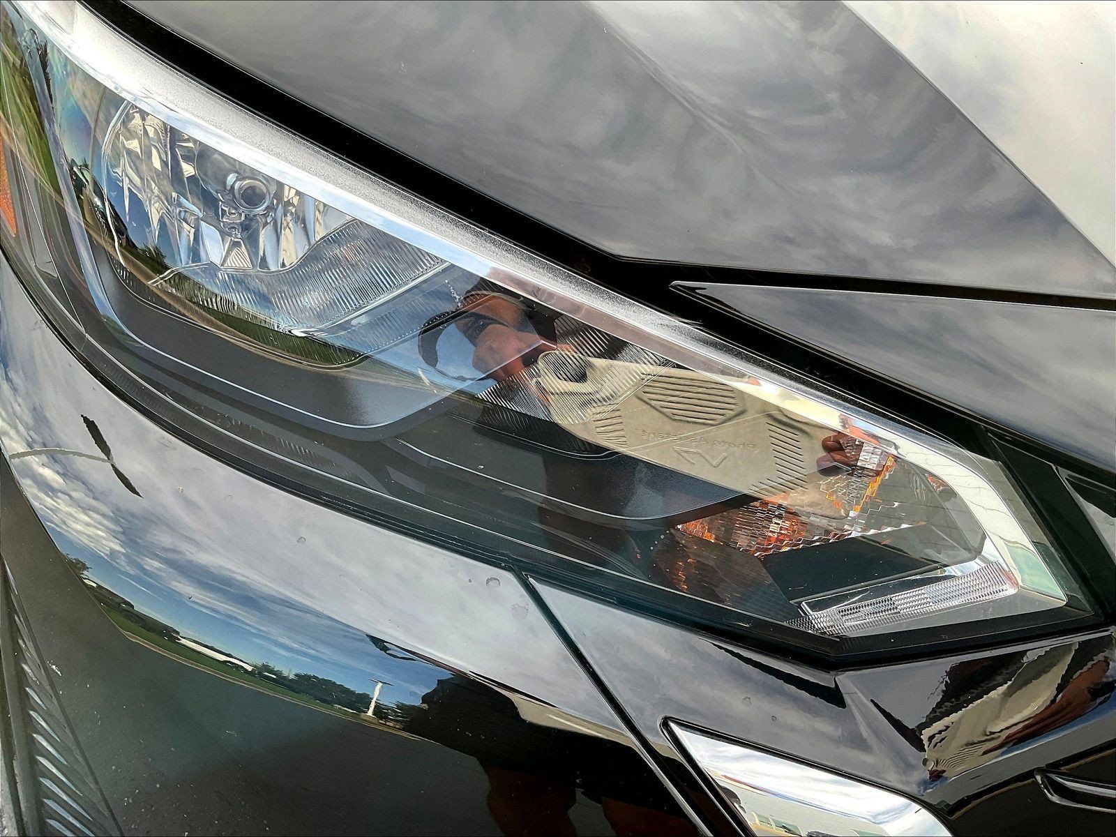 Certified 2024 Nissan Sentra SV FWD image 32