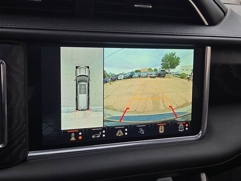 Used 2023 GMC Yukon XL Denali w/ Denali Reserve Package image 18