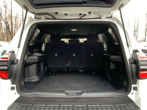 Used 2025 Toyota 4Runner TRD Off-Road image 14