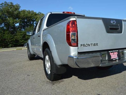 Used 2008 Nissan Frontier SE w/ SE Value Truck Pkg image 55