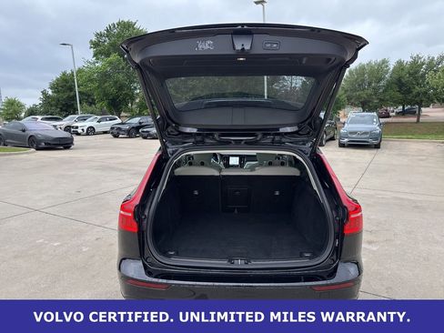 Certified 2025 Volvo V60 B5 Cross Country Plus AWD/4WD image 7