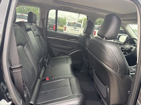 Certified 2022 Jeep Grand Cherokee Limited 4xe w/ Luxury Tech Group II AWD/4WD image 12