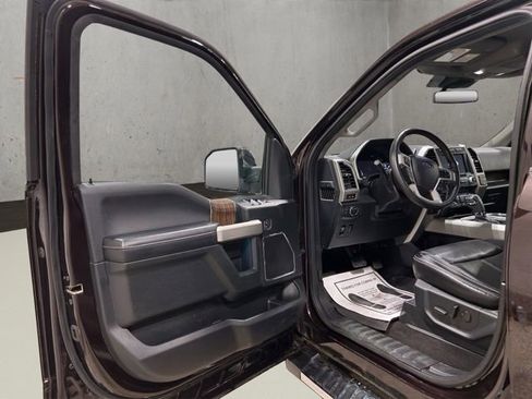Used 2020 Ford F150 Lariat w/ Equipment Group 502A Luxury AWD/4WD image 11