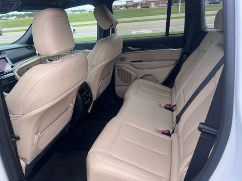 New 2026 Jeep Grand Cherokee Limited w/ Limited Altitude Package RWD image 14