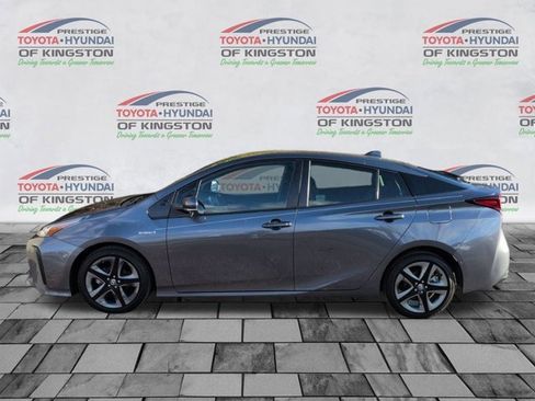 Used 2021 Toyota Prius Limited image 7