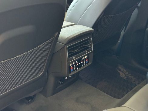 New 2026 Audi RS Q8 performance image 25