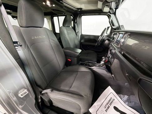Used 2021 Jeep Wrangler Unlimited Sahara w/ Uconnect 4C Nav & Sound Group image 28