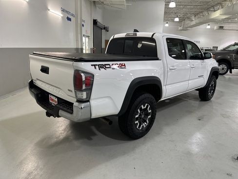 Used 2020 Toyota Tacoma TRD Off-Road image 9