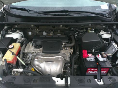 Used 2018 Toyota RAV4 XLE image 36