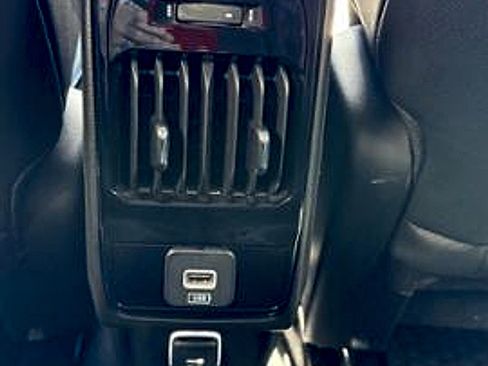 Used 2025 Jeep Compass Trailhawk AWD/4WD image 16