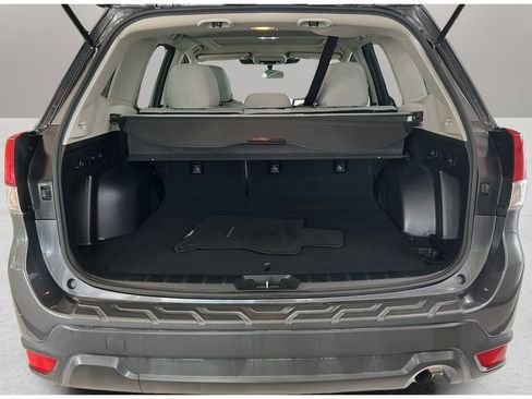 Used 2022 Subaru Forester Premium image 25