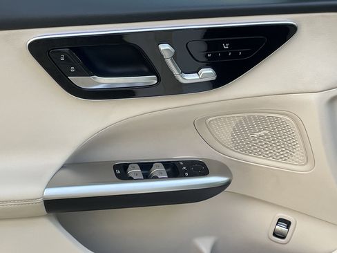 Certified 2025 Mercedes-Benz C 300 Sedan image 19