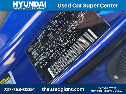 Certified 2022 Hyundai Venue SE image 12