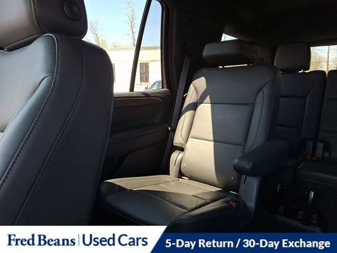 Used 2021 Chevrolet Tahoe LT w/ Luxury Package image 17