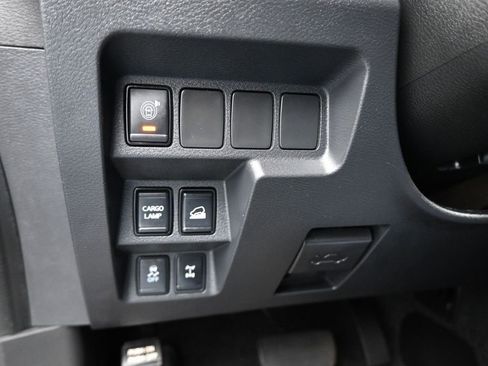 Used 2023 Nissan Frontier PRO-4X w/ Technology Package image 28