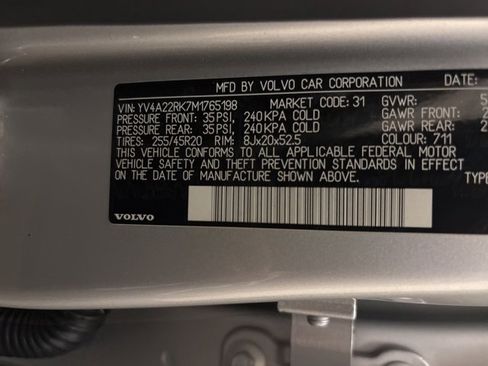 Used 2021 Volvo XC60 T6 Momentum image 13