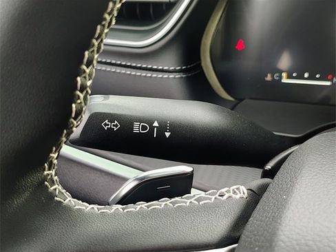 New 2025 Jeep Grand Cherokee Altitude image 22