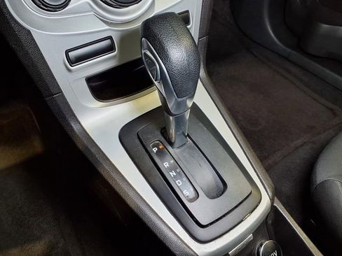 Used 2015 Ford Fiesta SE FWD image 9