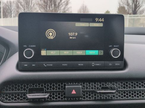 Used 2024 Honda HR-V Sport image 17