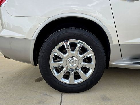 Used 2011 Buick Enclave CXL FWD image 46
