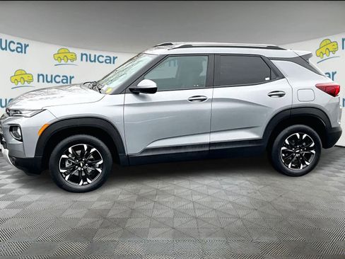 Used 2023 Chevrolet TrailBlazer LT w/ Convenience Package image 3