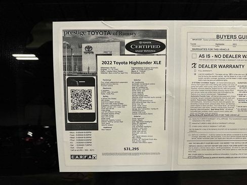 Used 2022 Toyota Highlander XLE AWD/4WD image 13