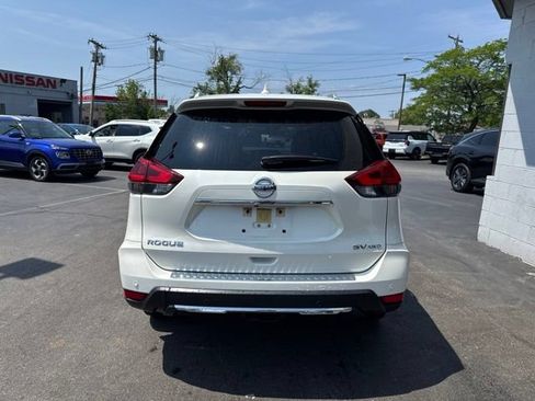 Used 2020 Nissan Rogue SV AWD/4WD image 3