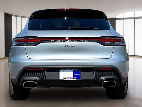 Used 2026 Porsche Macan AWD/4WD image 5