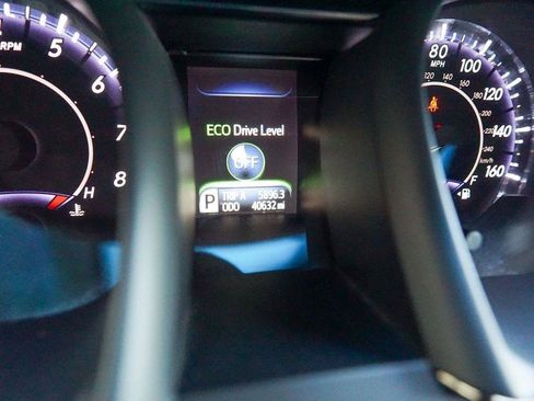 Used 2016 Toyota Avalon Limited w/ Toyota Safety Sense Package FWD image 24
