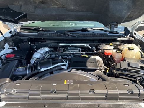 Used 2023 Chevrolet Silverado 2500 LT w/ Convenience Package image 10