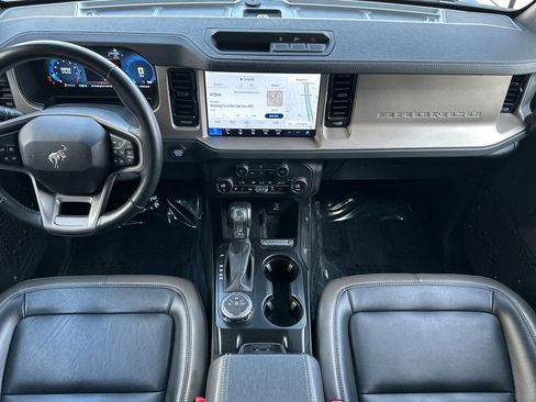 Used 2025 Ford Bronco Outer Banks AWD/4WD image 14