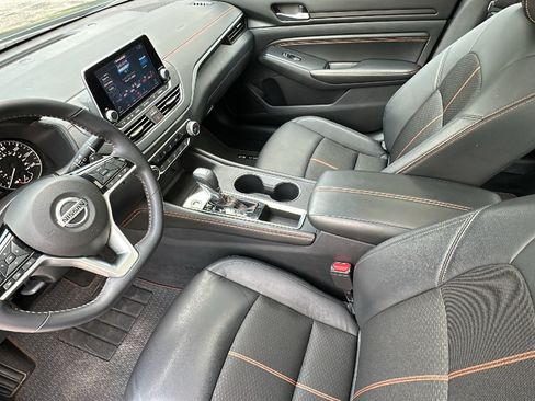 Used 2021 Nissan Altima 2.5 SR w/ SR Premium Package FWD image 22