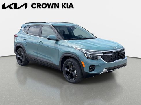 New 2026 Kia Seltos EX FWD image 3